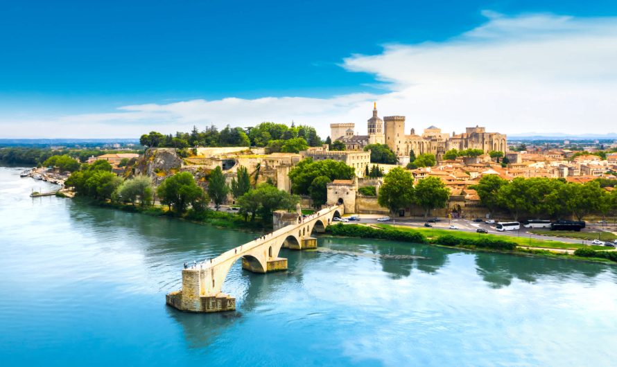 Visiter Avignon en randonnée pédestre en 2 jours